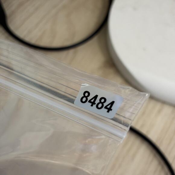 Aeropostale Curvy Mom Jean Size 4 High Rise Distressed Ripped Holes Raw Fray Hem - Picture 10 of 10